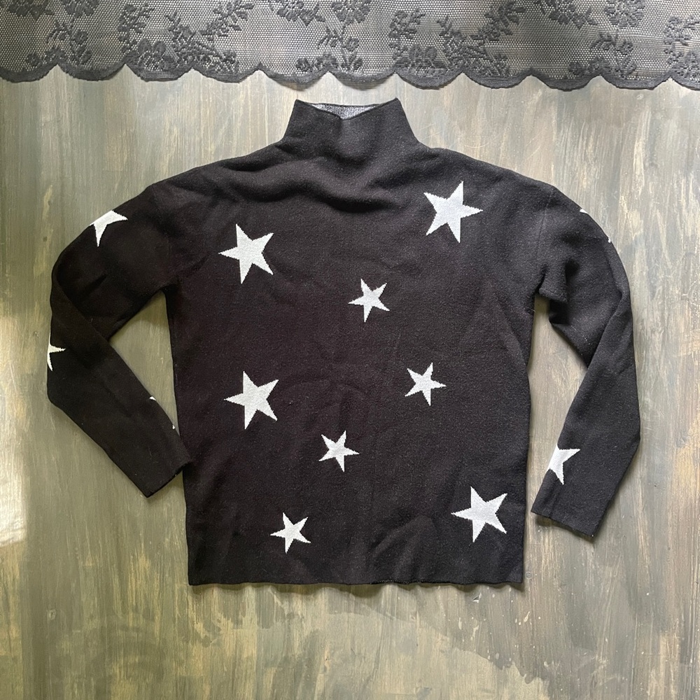 Tahari Black and White Star Turtleneck Sweater